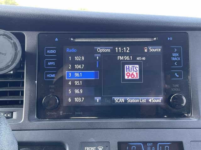 Used 2017 Toyota Sienna LE FWD image 24