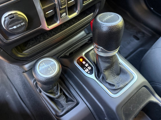 Used 2021 Jeep Gladiator Sport AWD/4WD image 28