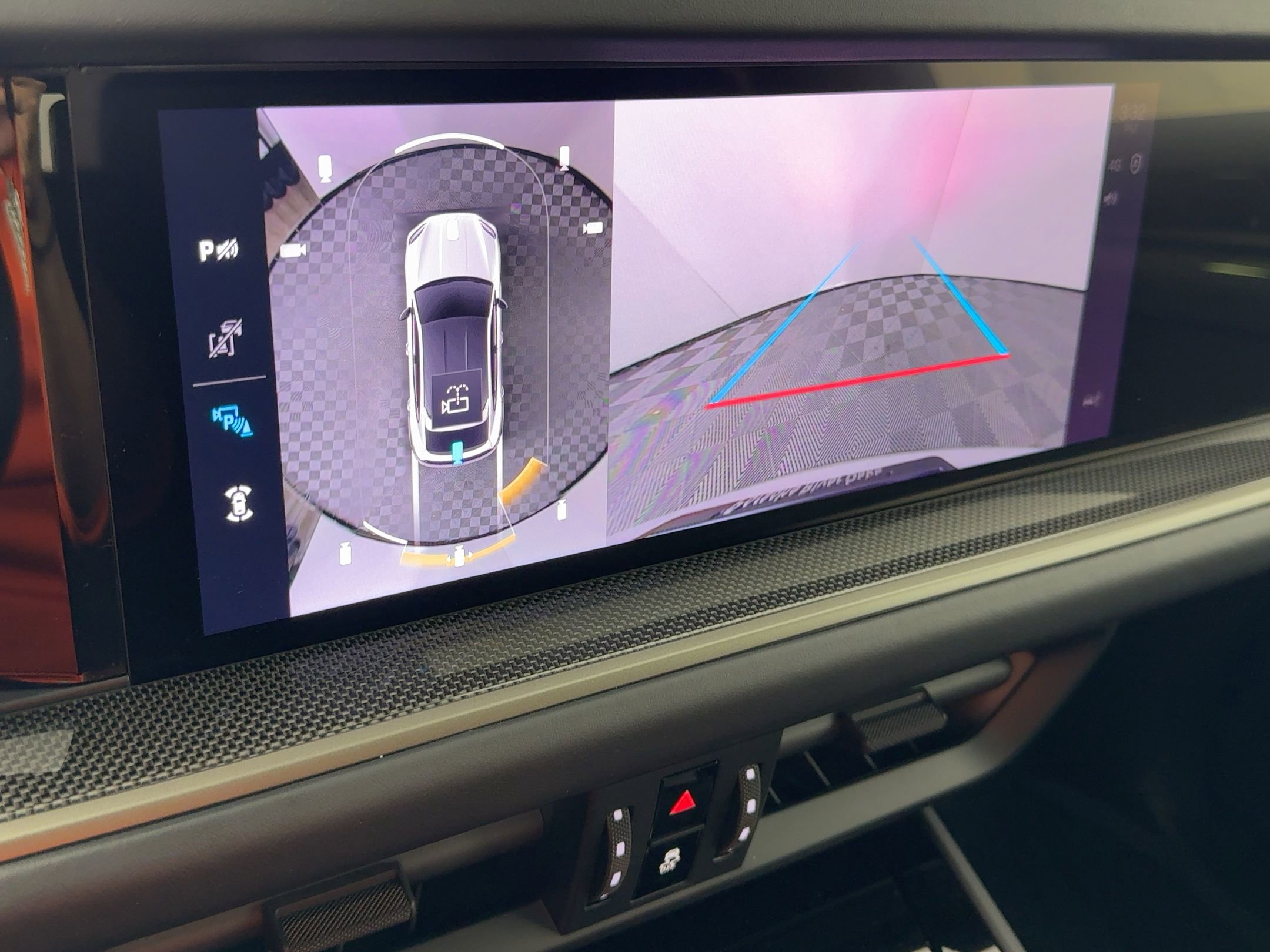 New 2026 Porsche Cayenne Turbo image 25