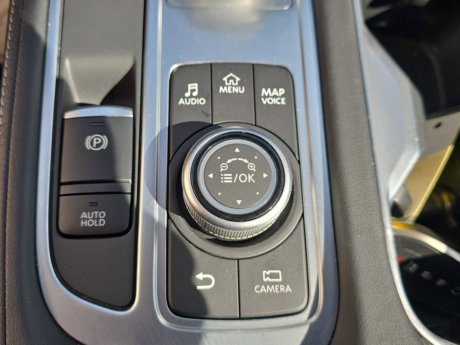 Certified 2025 INFINITI QX60 Luxe FWD image 22