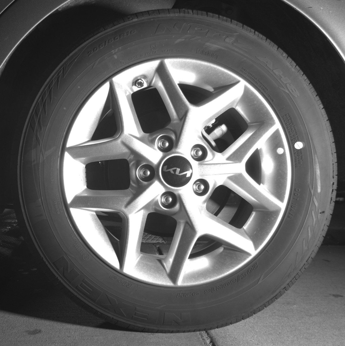 Used 2025 Kia Soul FWD image 14