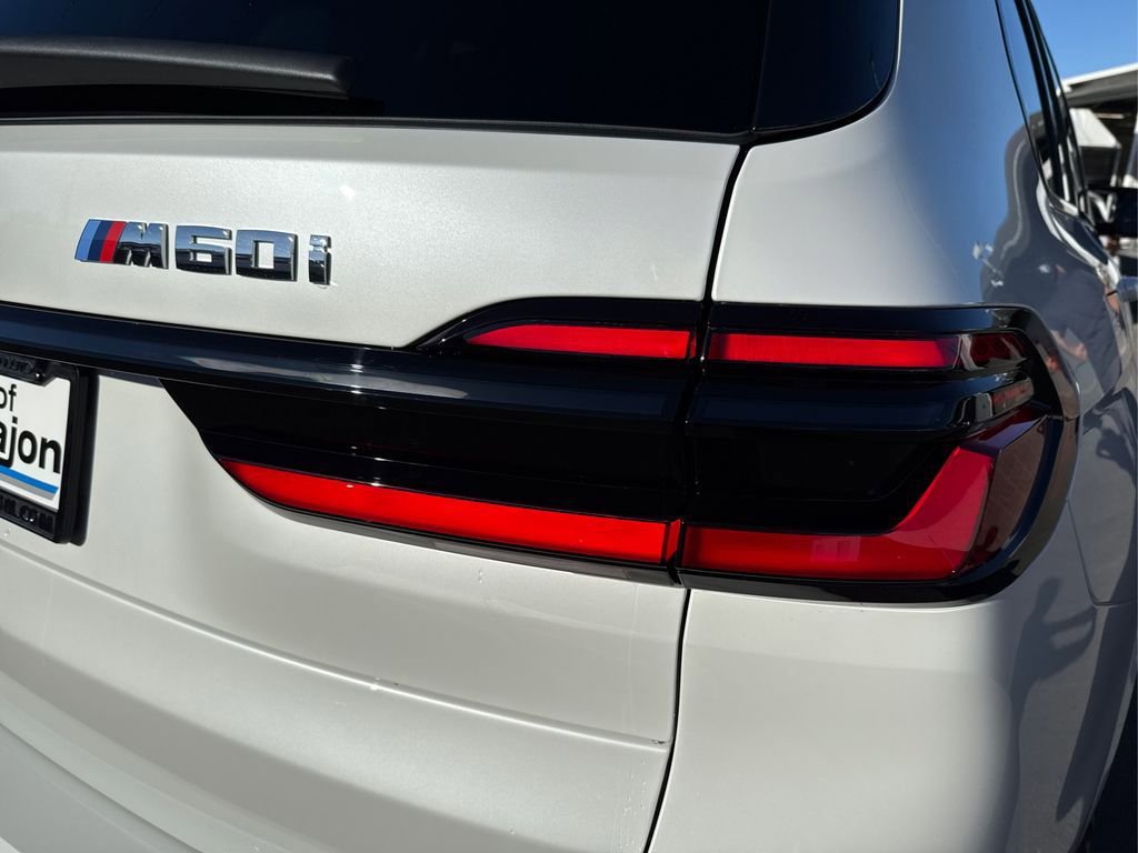 New 2026 BMW X7 M60i image 17