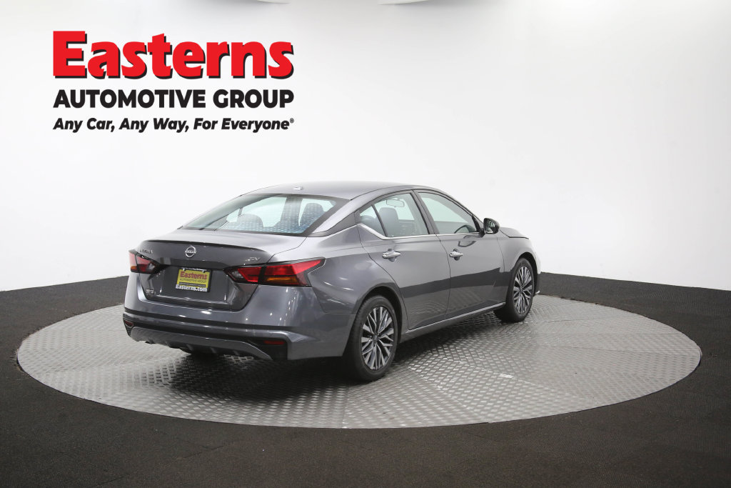 Used 2024 Nissan Altima 2.5 SV FWD image 43