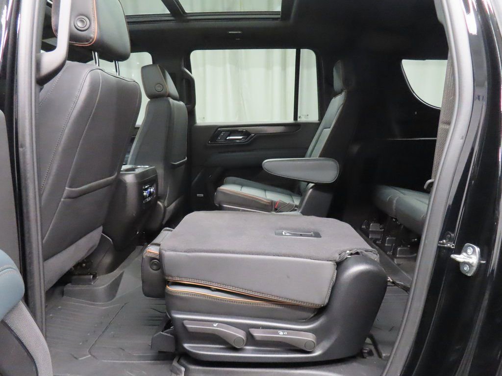 Used 2025 GMC Yukon XL AT4 w/ AT4 Premium Package image 50