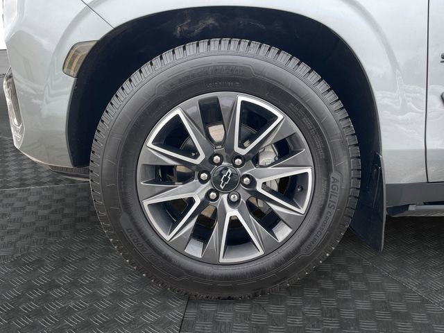 Used 2024 Chevrolet Suburban Z71 w/ Z71 Off-Road Package image 14