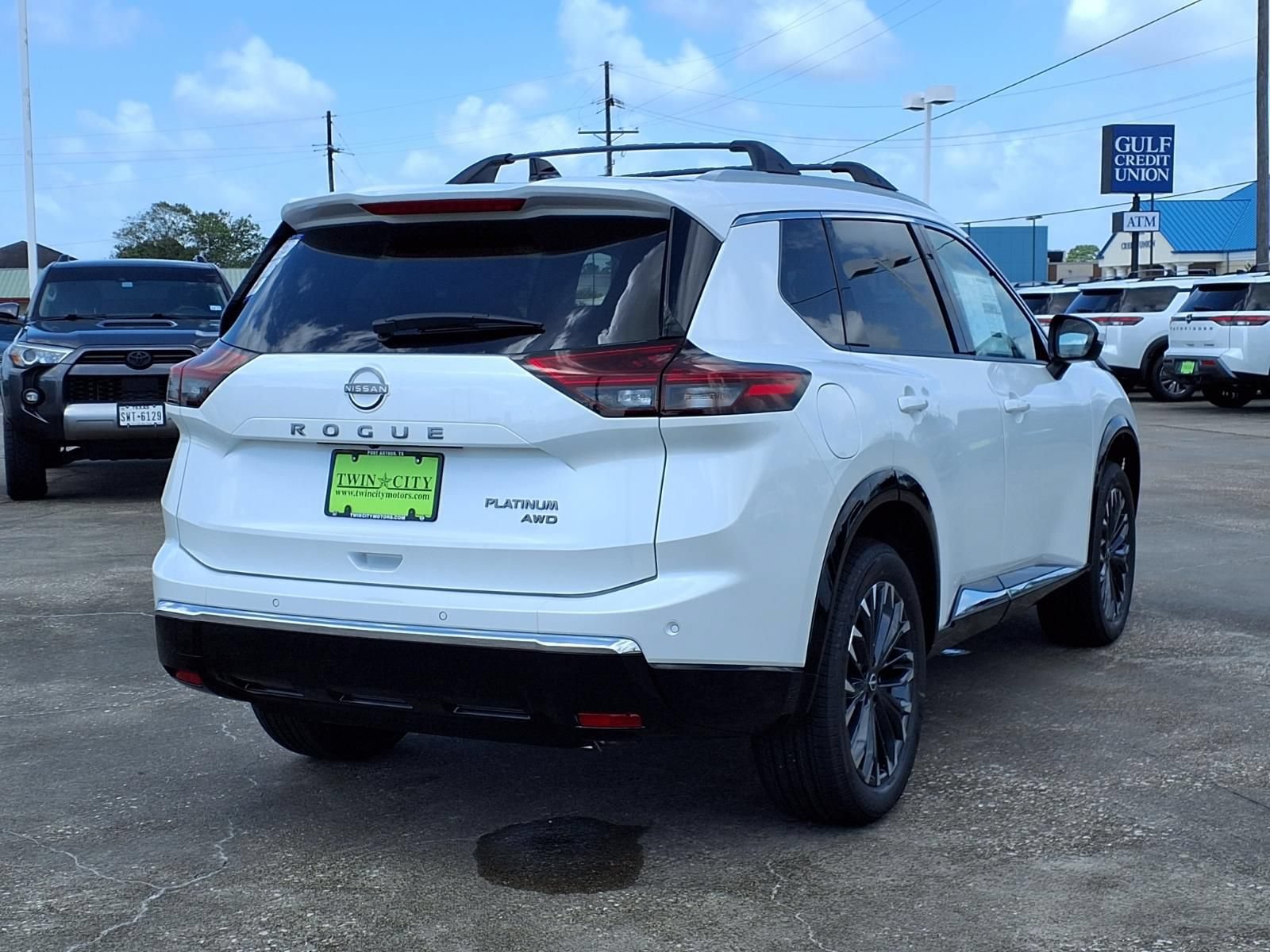 New 2026 Nissan Rogue Platinum w/ Platinum Premium Package AWD/4WD image 6