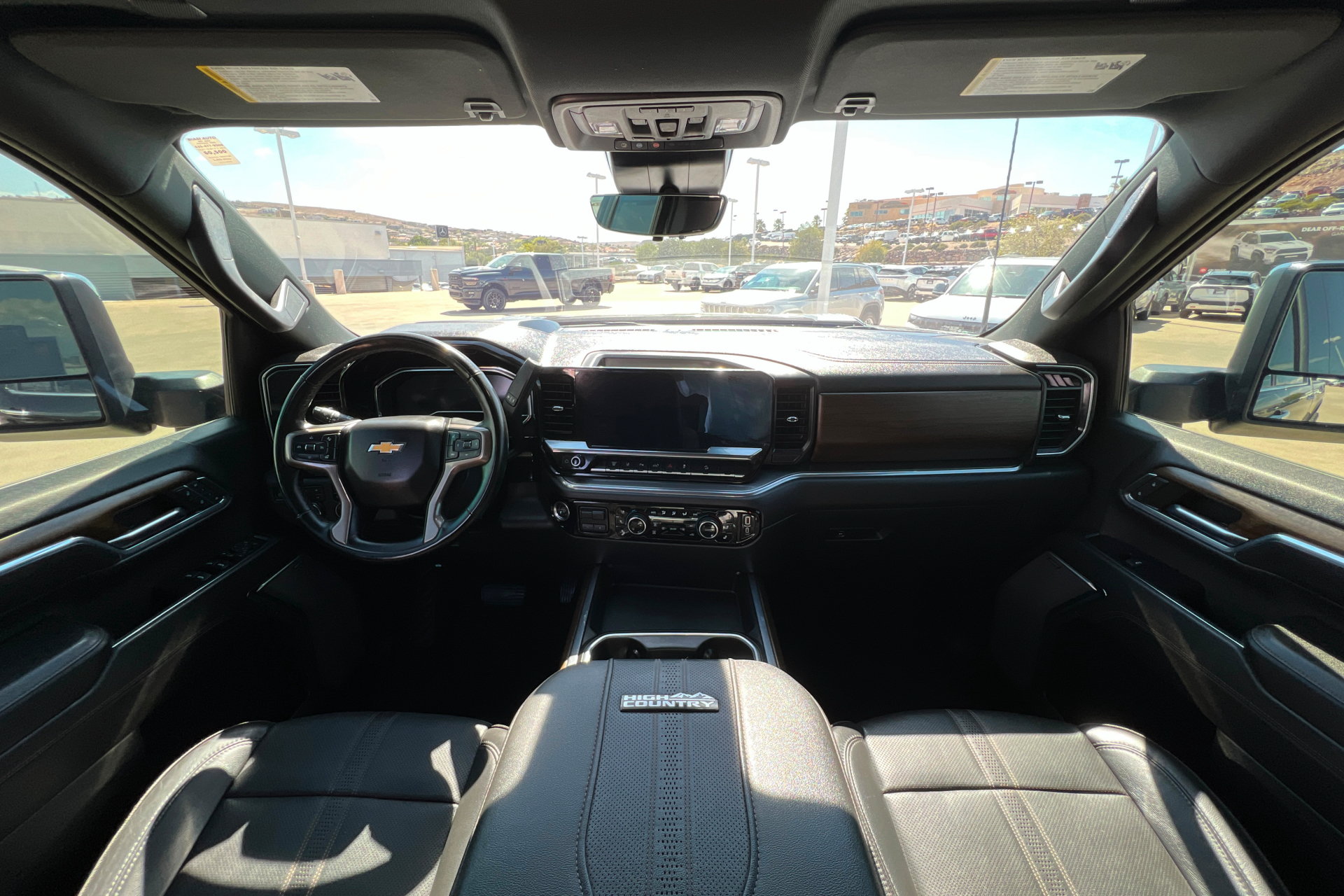 Used 2024 Chevrolet Silverado 3500 High Country w/ High Country Premium Package AWD/4WD image 10