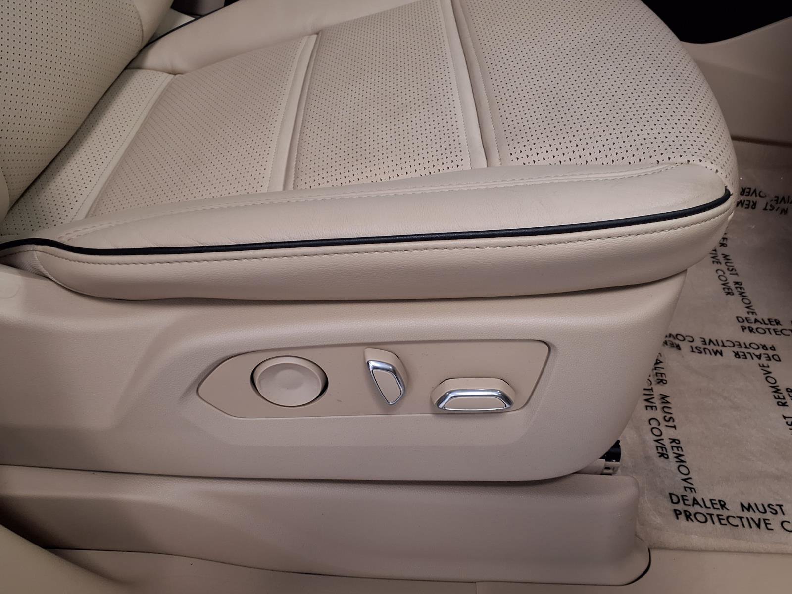 Certified 2023 Cadillac Escalade Premium Luxury RWD image 11