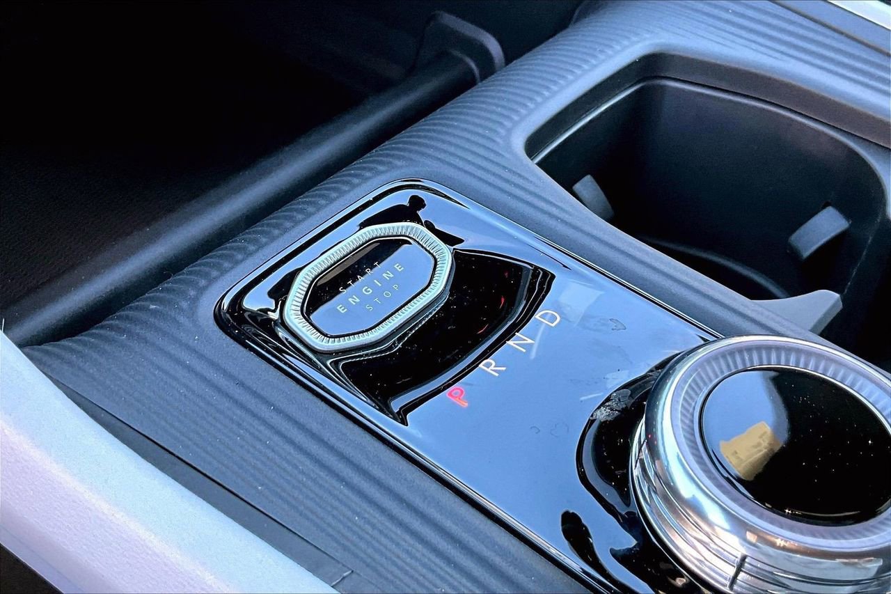 New 2026 Jeep Cherokee Limited image 25