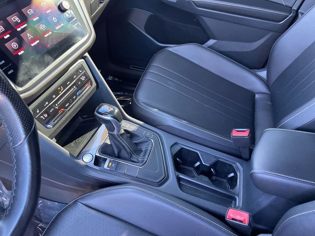 Used 2022 Volkswagen Tiguan SE R-Line image 20