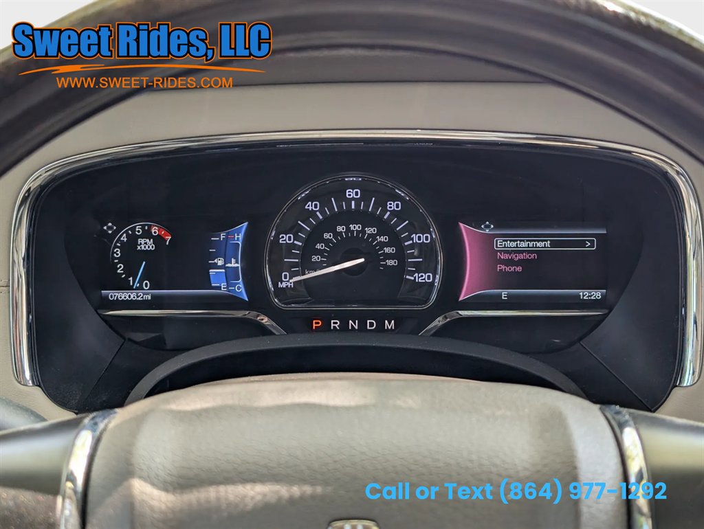 Used 2016 Lincoln Navigator Select image 15