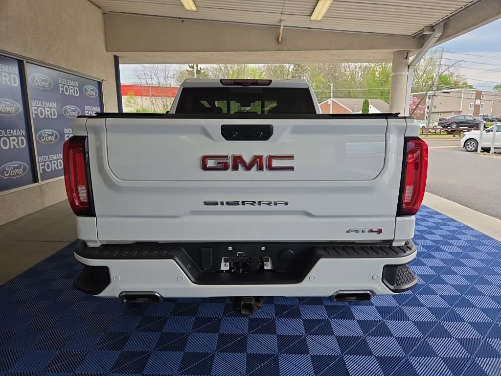 Used 2023 GMC Sierra 1500 AT4 w/ Technology Package AWD/4WD image 5