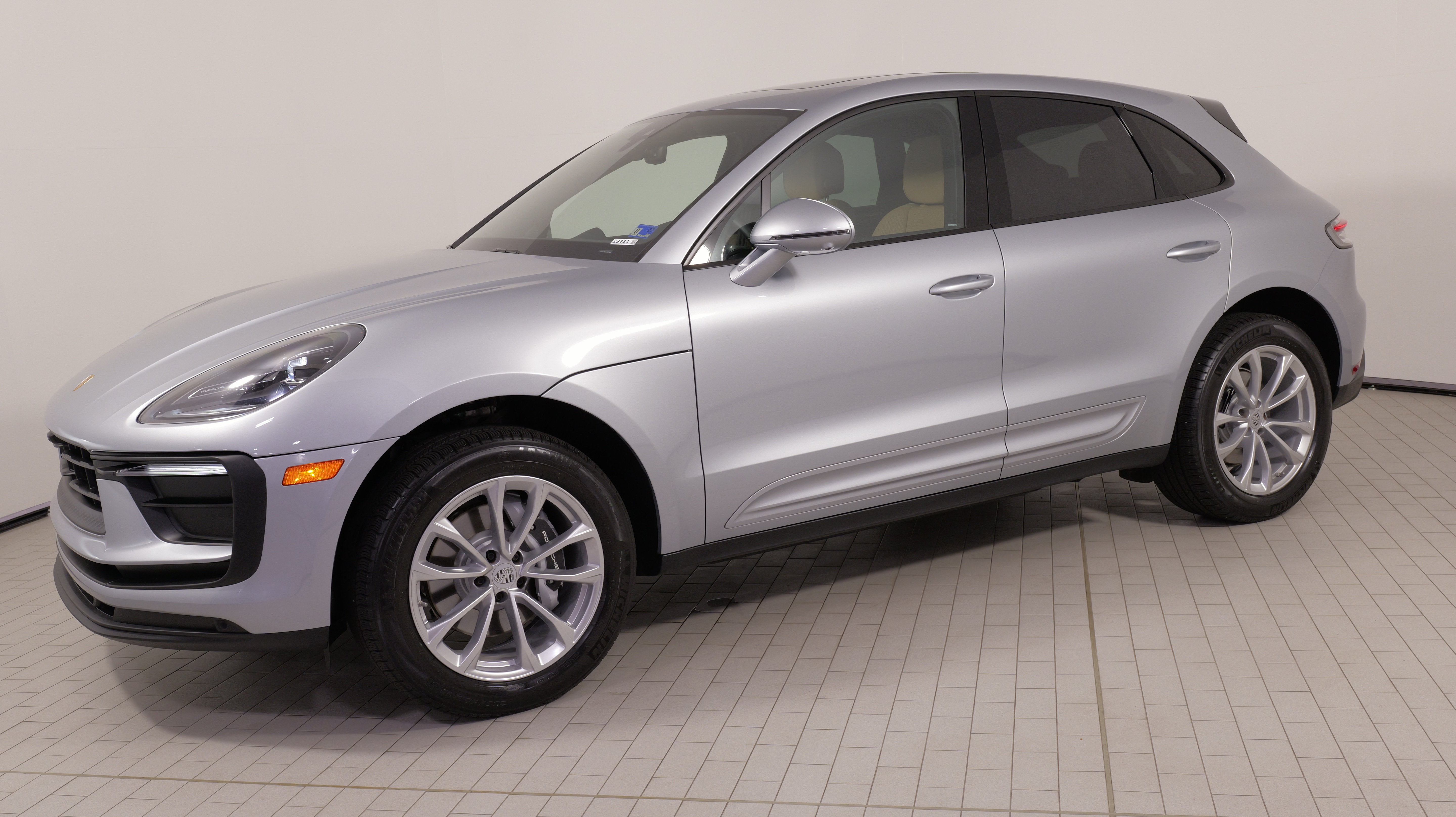 Used 2025 Porsche Macan