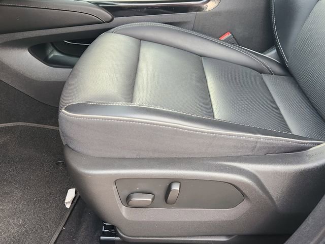 Used 2023 Buick Envision Essence image 23