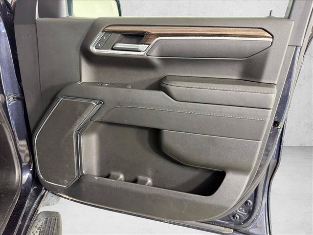Used 2023 Chevrolet Silverado 1500 LT AWD/4WD image 14