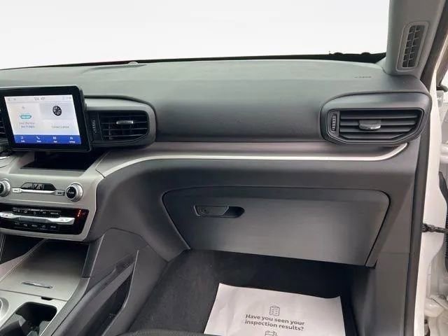 Used 2022 Ford Explorer XLT image 57