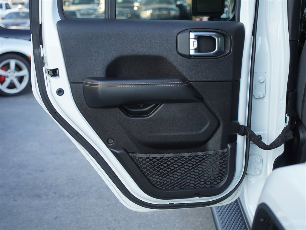 Used 2024 Jeep Wrangler Unlimited Sahara image 43