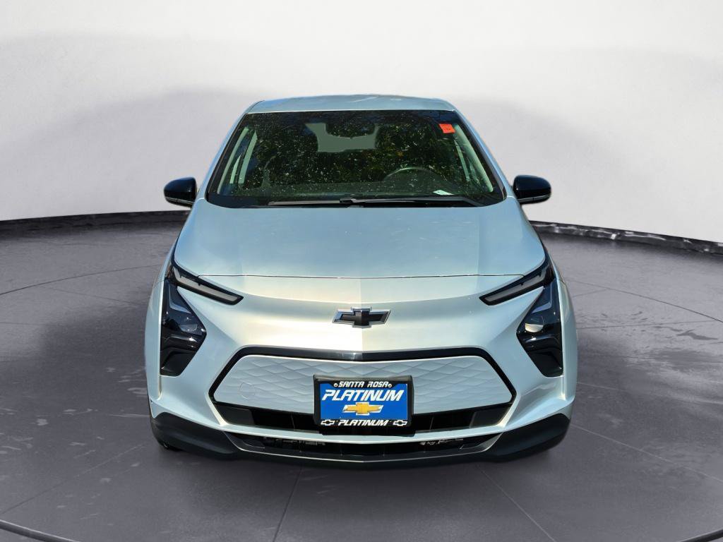 Used 2023 Chevrolet Bolt LT FWD image 2