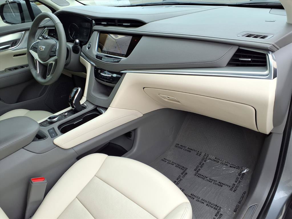 Used 2023 Cadillac XT5 Premium Luxury FWD image 8