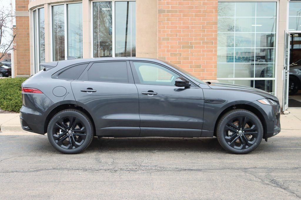 Used 2026 Jaguar F-PACE R-Dynamic S image 8