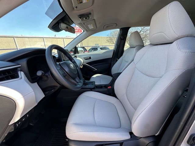 Used 2026 Toyota Corolla Cross LE FWD image 22