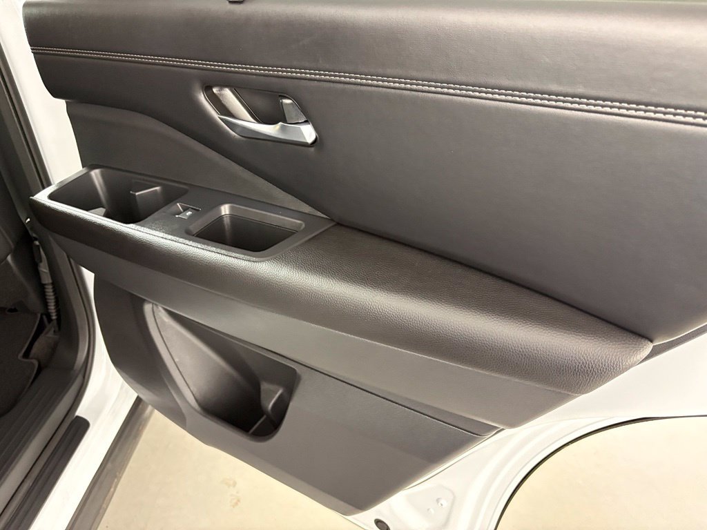 New 2026 Nissan Pathfinder Platinum w/ Cargo Package AWD/4WD image 43