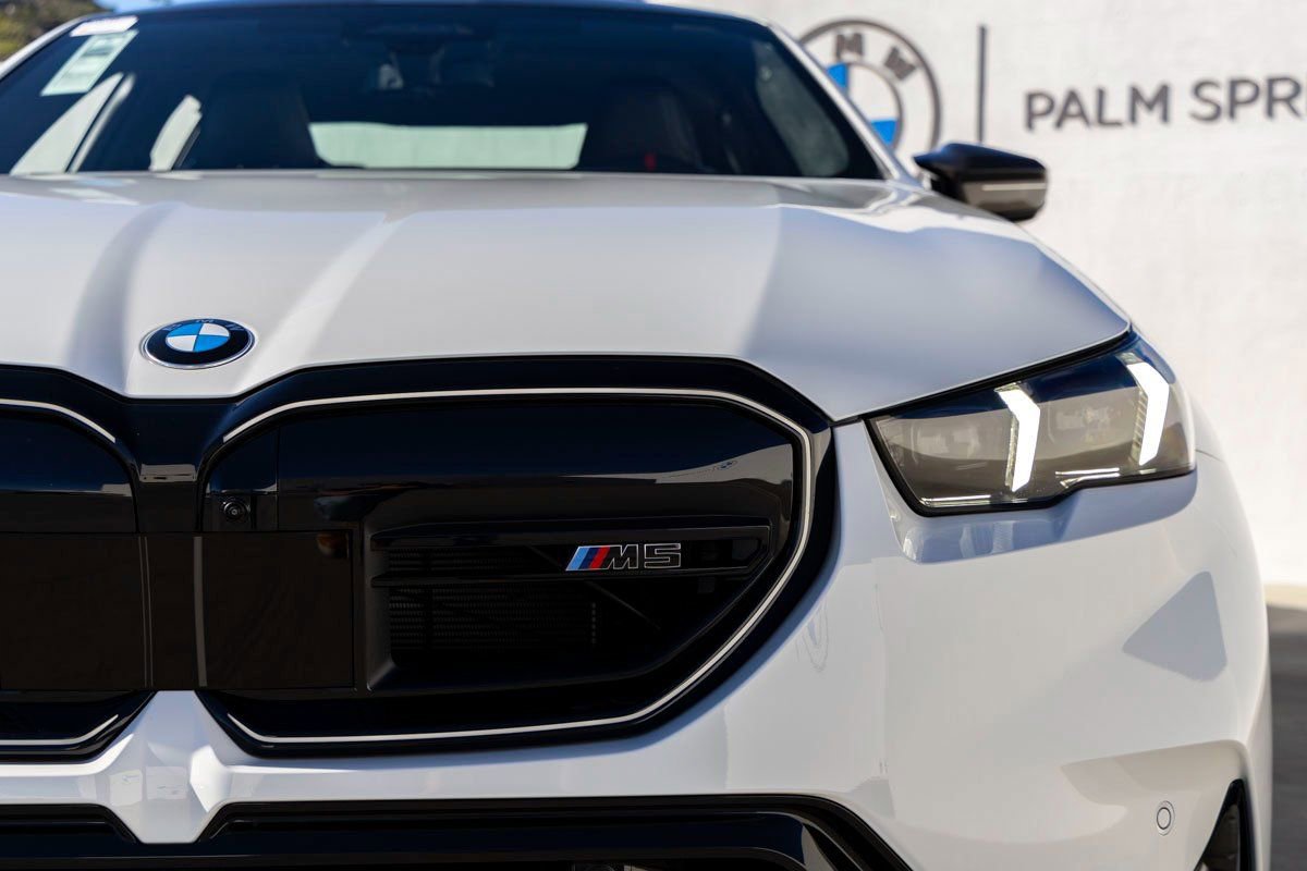 New 2026 BMW M5 w/ Carbon Package image 9