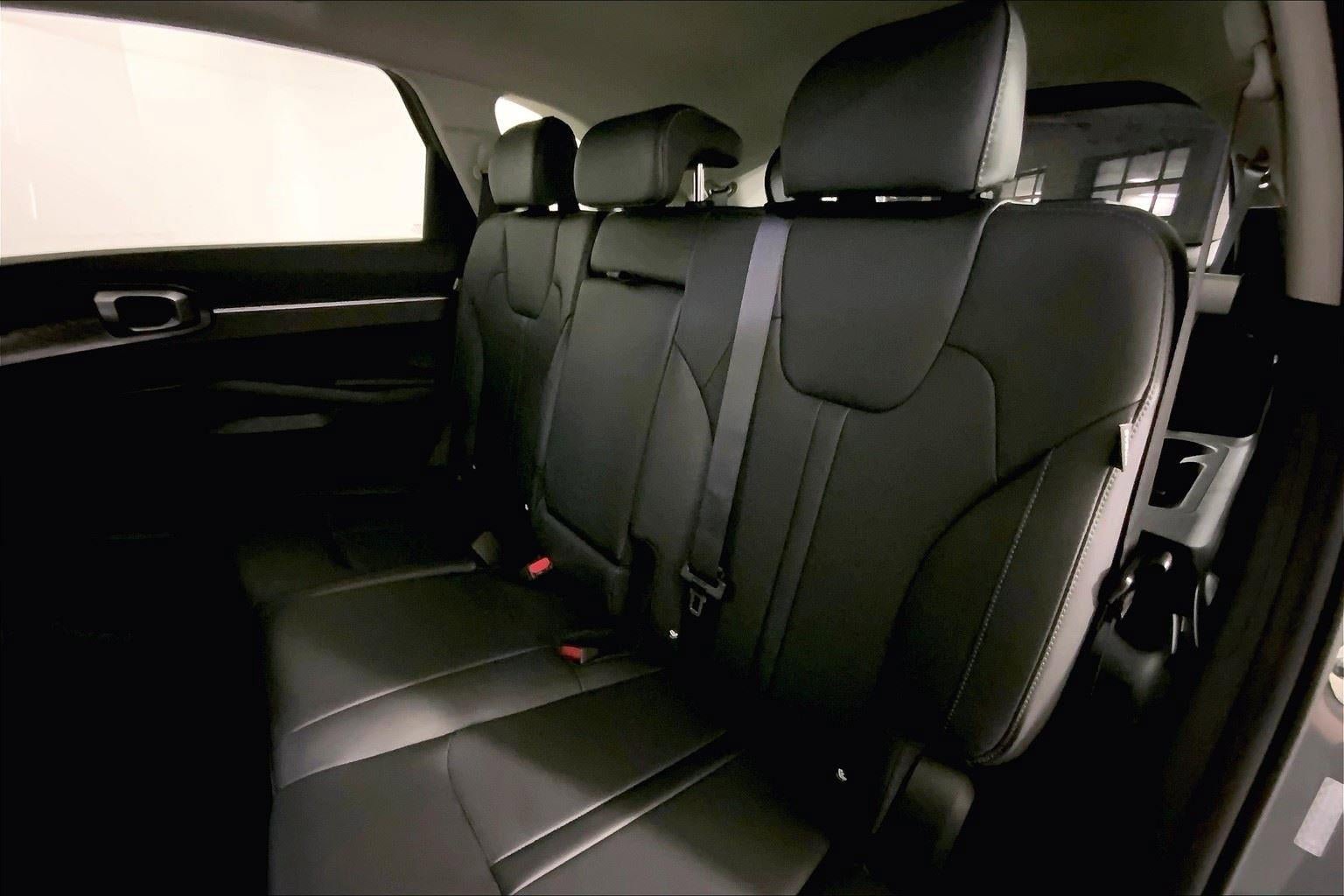 New 2025 Kia Sorento S FWD image 10