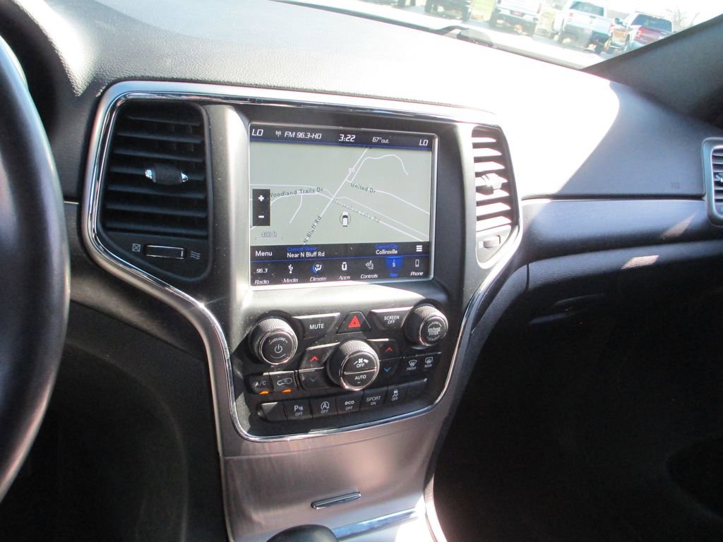 Used 2018 Jeep Grand Cherokee Altitude image 27