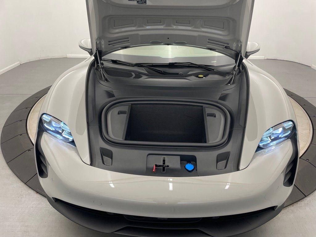 Used 2024 Porsche Taycan GTS image 10