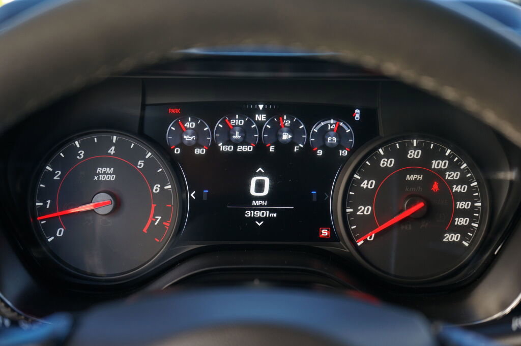 Used 2020 Chevrolet Camaro SS image 16