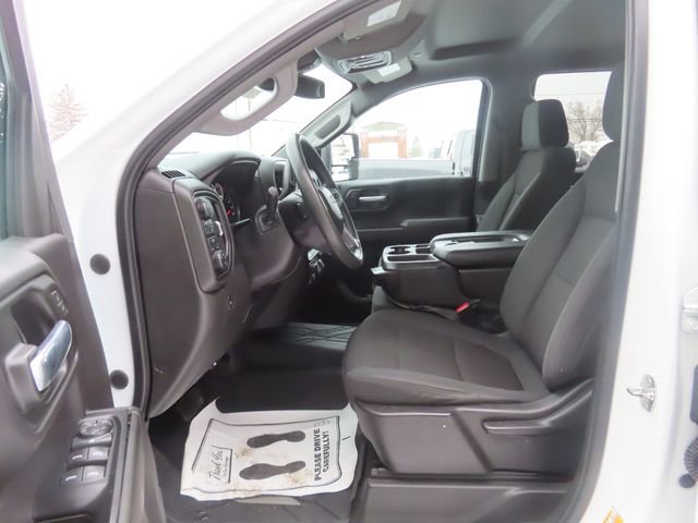 Used 2021 Chevrolet Silverado 1500 Custom w/ Custom Max Trailering Package AWD/4WD image 17