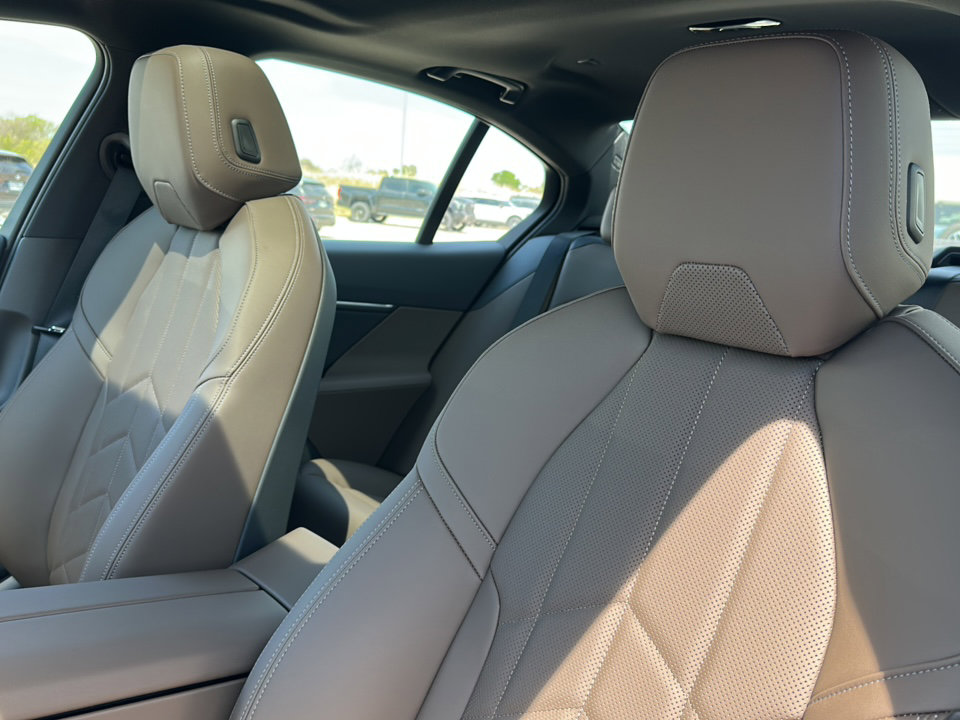 New 2026 BMW 530i w/ Premium Package image 11