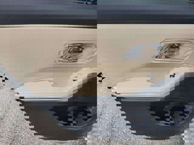 Used 2022 BMW 330i xDrive Sedan image 10