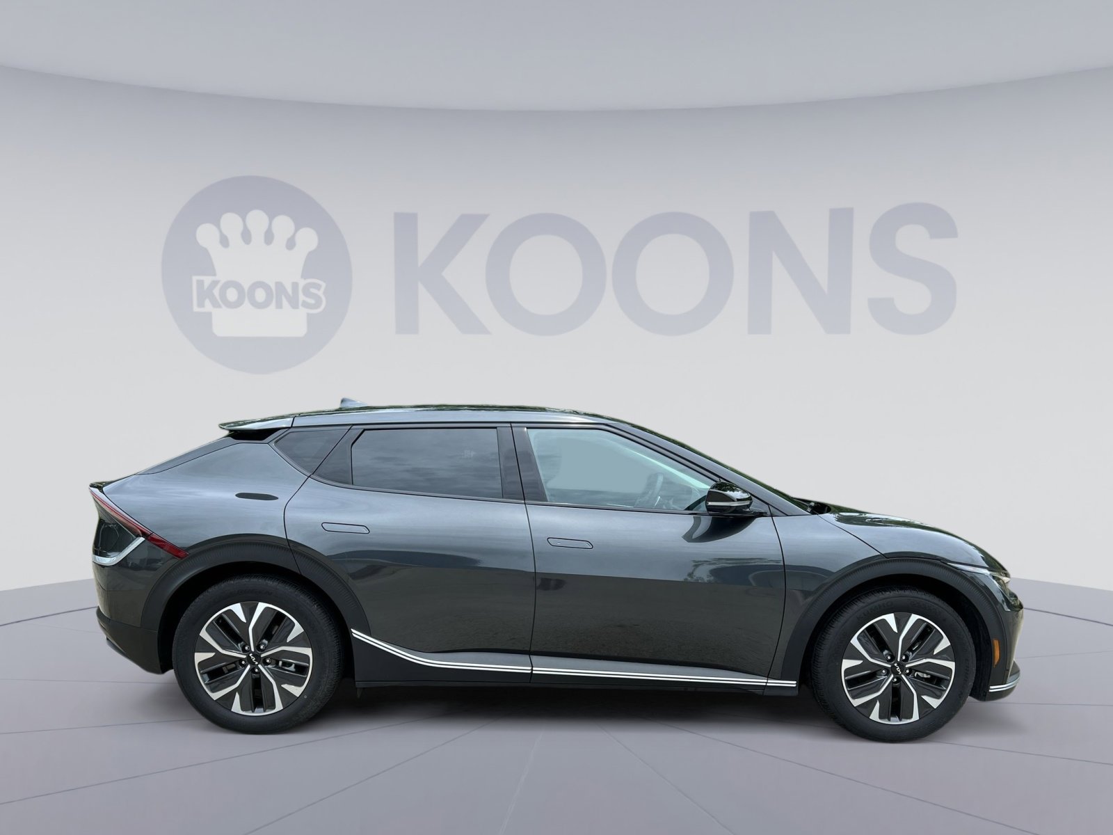 Used 2024 Kia EV6 Light AWD/4WD image 17