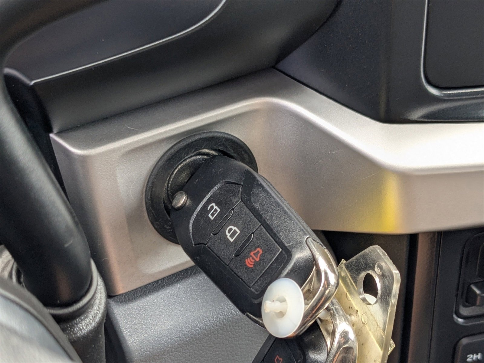 Used 2024 Ford F350 XLT image 31