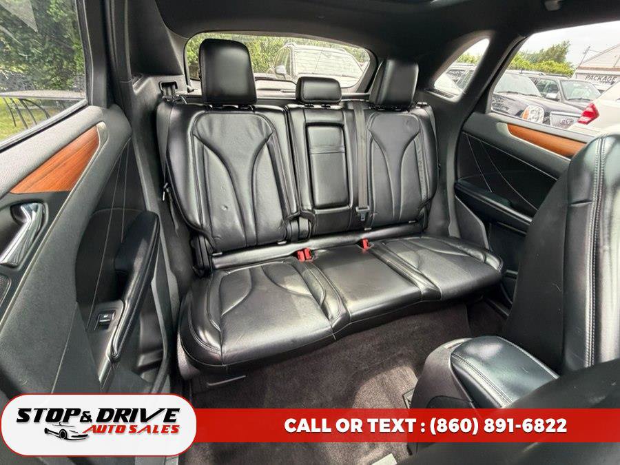 Used 2017 Lincoln MKC Reserve w/ Lincoln MKC Climate Package AWD/4WD image 16