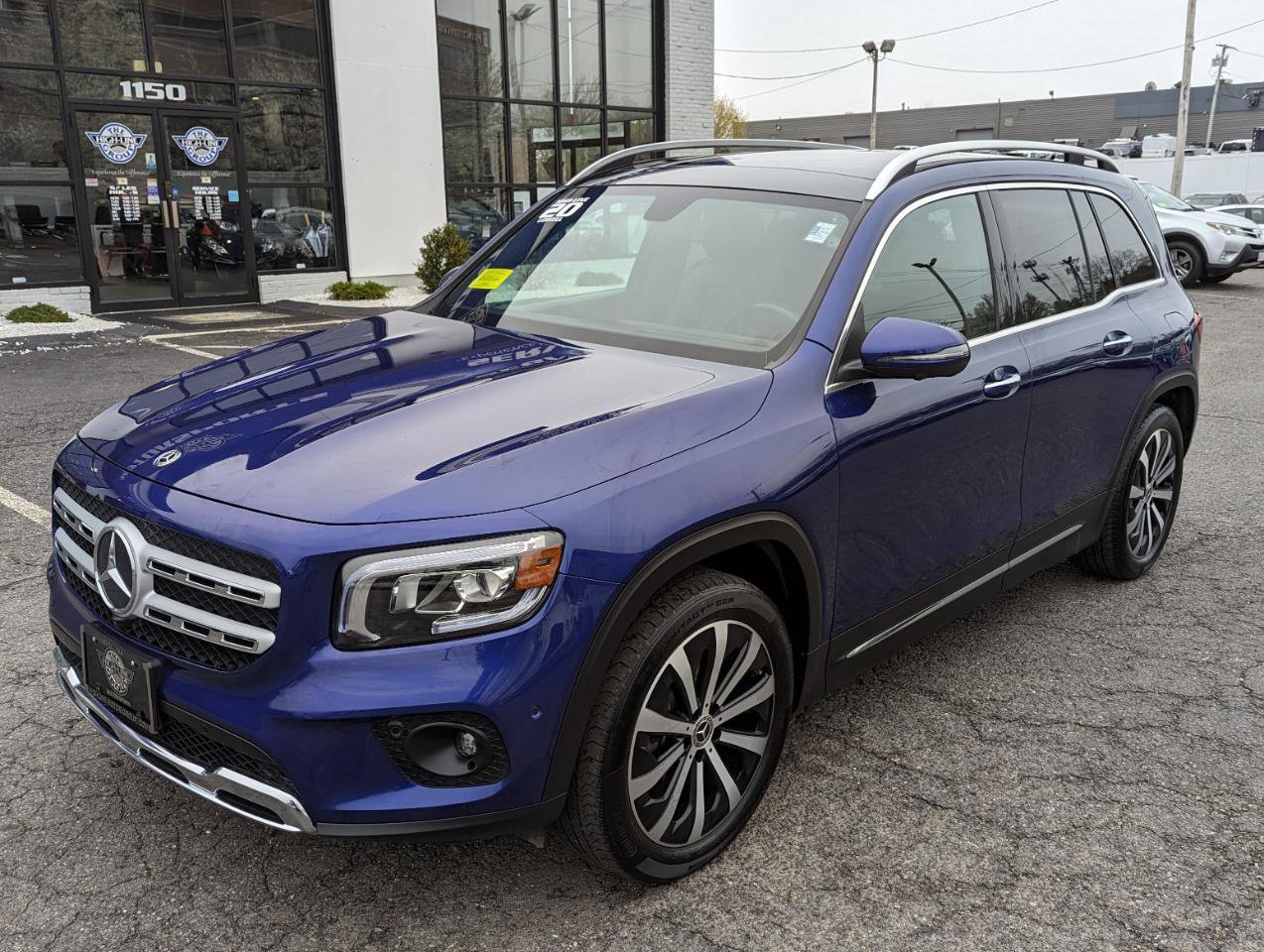 Used 2020 Mercedes-Benz GLB 250 4MATIC image 2