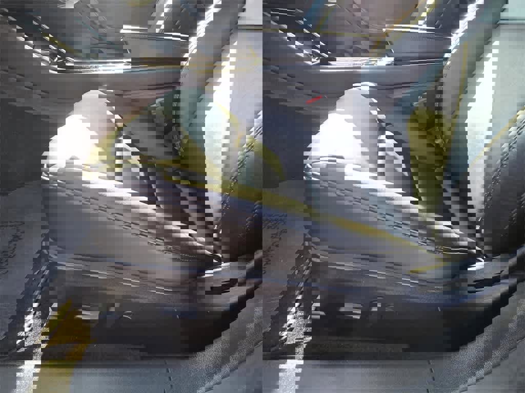 Used 2020 Tesla Model 3 Long Range image 12