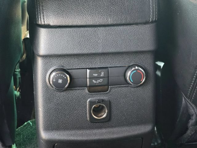 Used 2017 Ford Explorer XLT w/ Equipment Group 202A AWD/4WD image 32