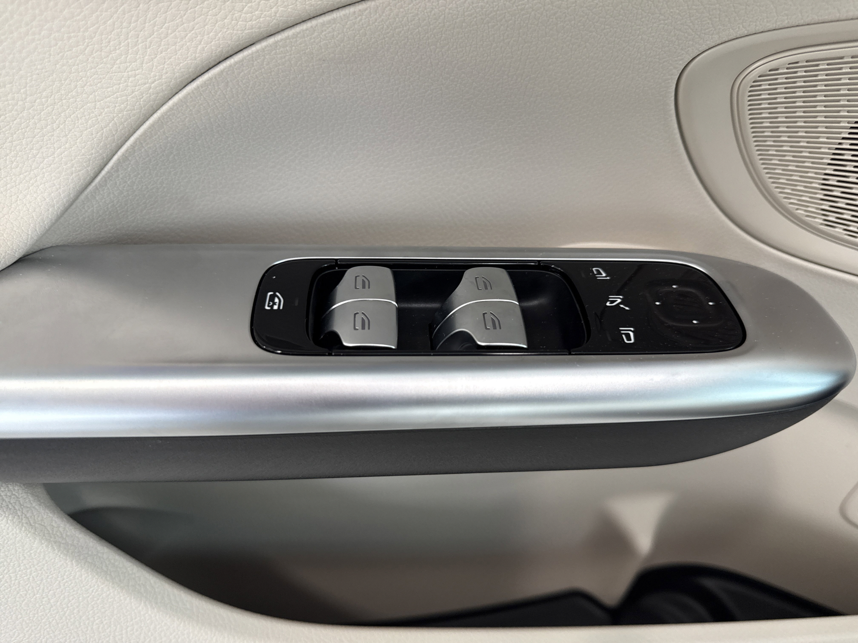 Certified 2026 Mercedes-Benz C 300 Sedan image 23