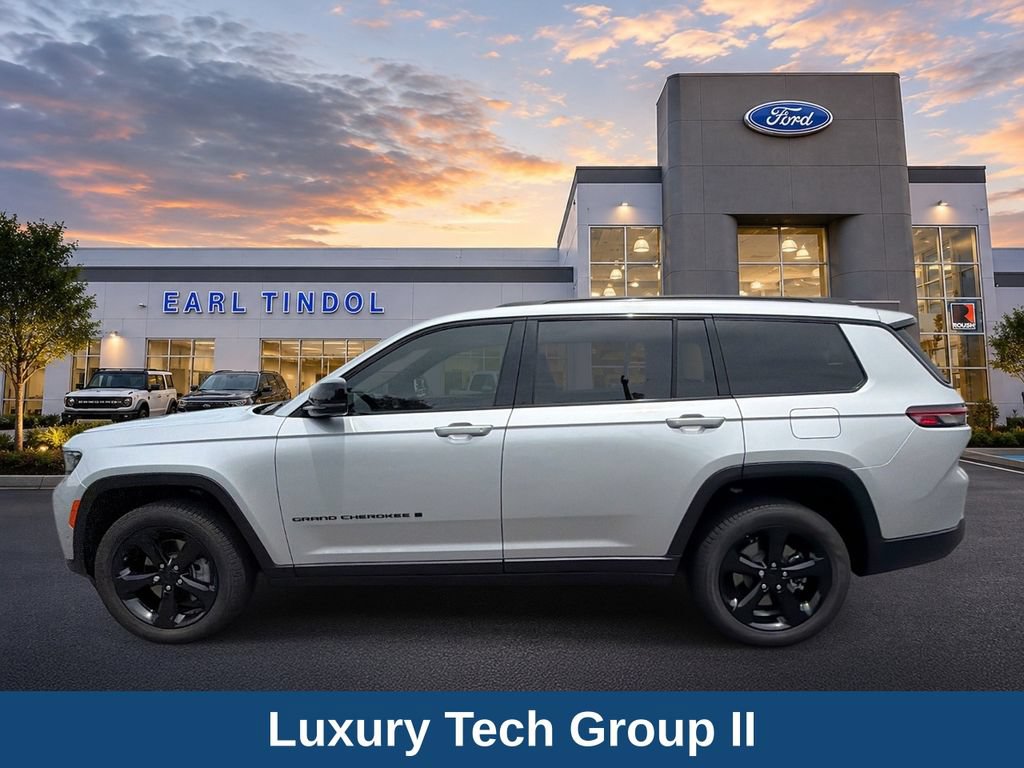 Used 2025 Jeep Grand Cherokee L Limited w/ Luxury Tech Group II AWD/4WD image 5