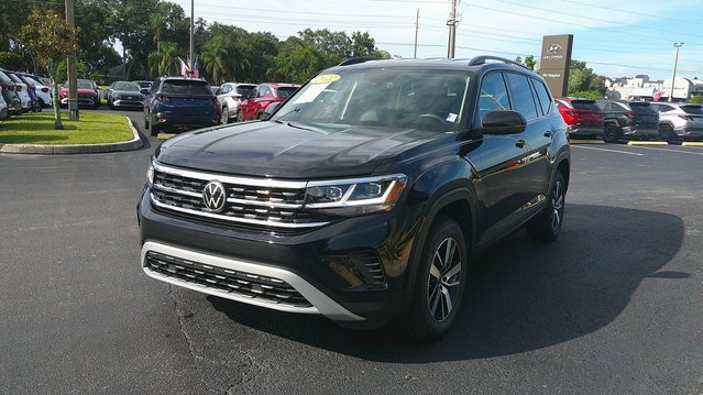 Used 2022 Volkswagen Atlas SE image 2