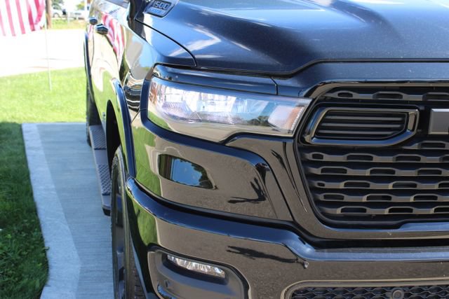 Used 2025 RAM 1500 Big Horn AWD/4WD image 5