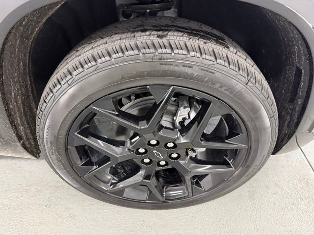 New 2026 Chevrolet Traverse RS w/ LPO, Floor Liner Package FWD image 4