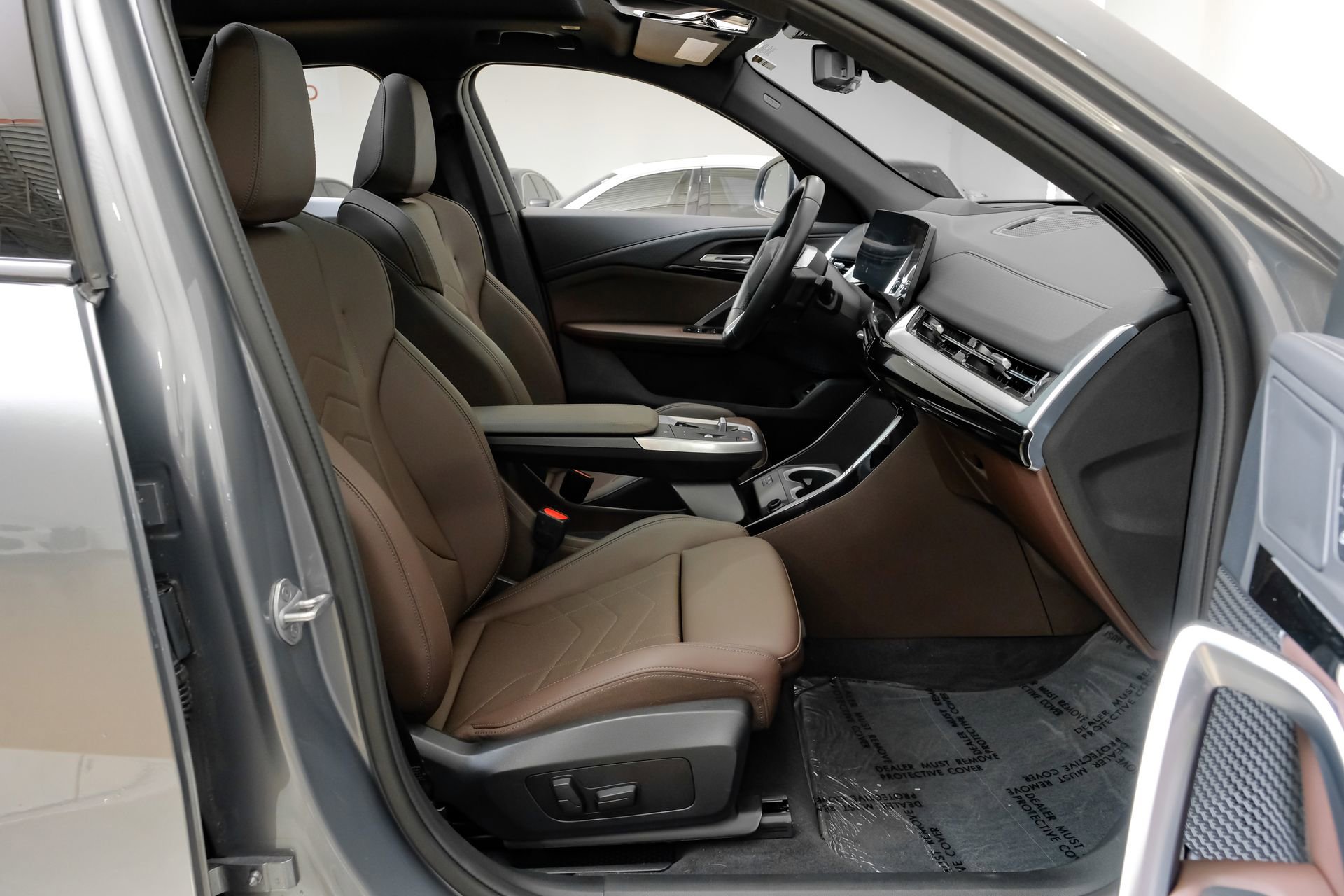 Used 2025 BMW X2 xDrive28i image 36