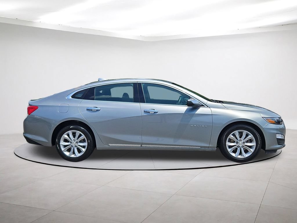 Used 2025 Chevrolet Malibu LT FWD image 8