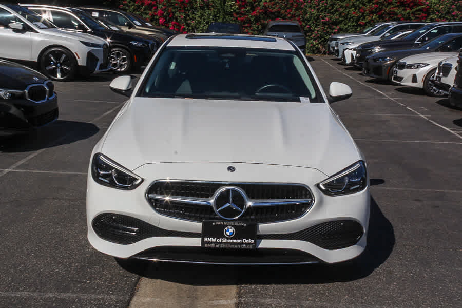 Used 2025 Mercedes-Benz C 300 Sedan image 3