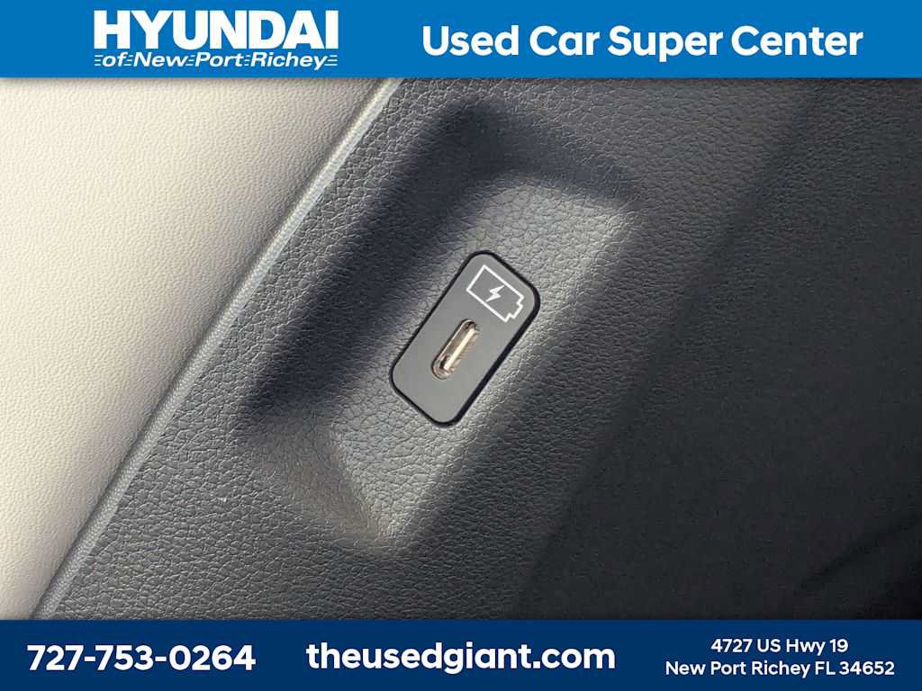 Used 2026 Hyundai Santa Fe SEL w/ Tow & Go Package FWD image 20