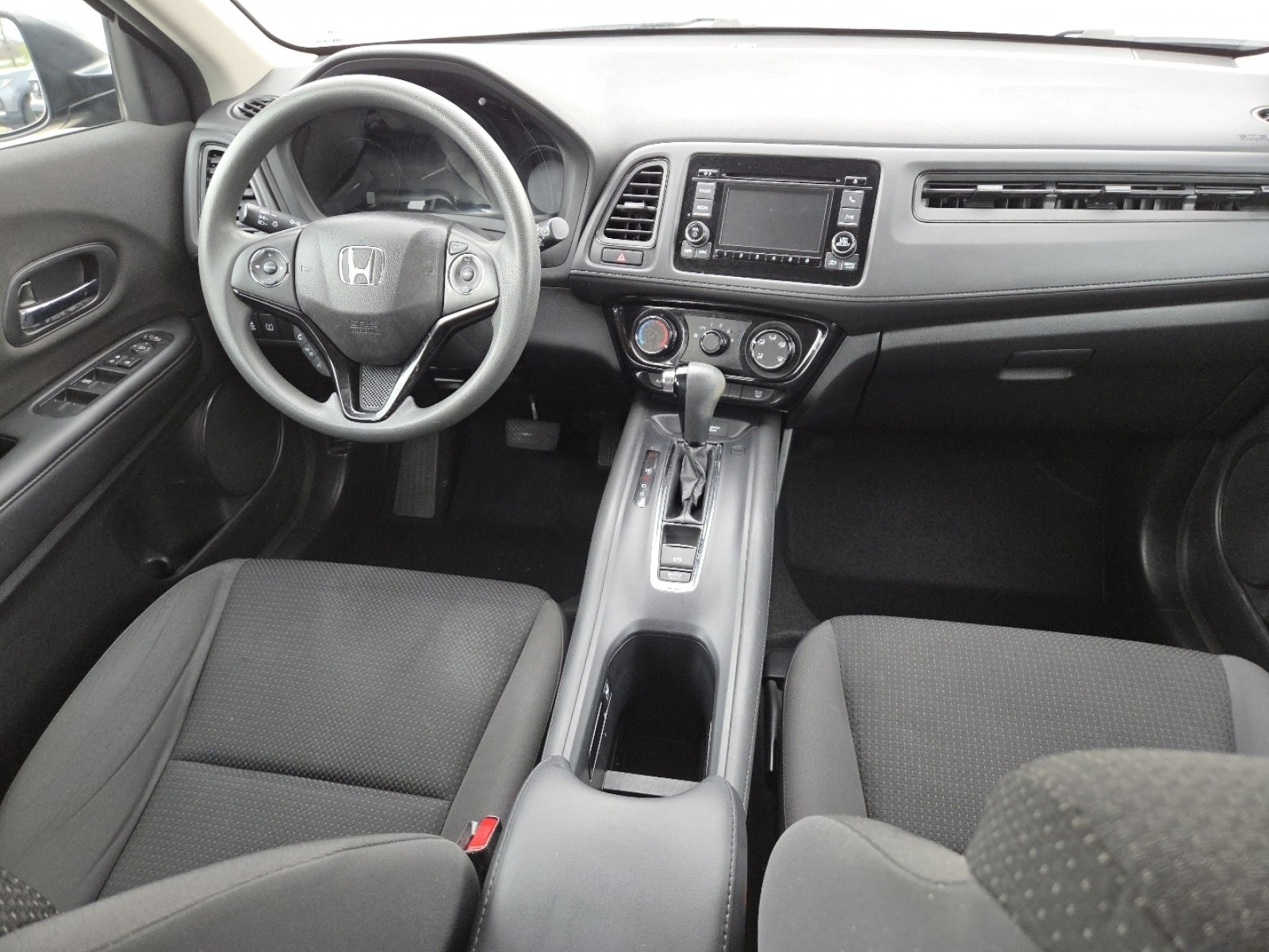 Used 2019 Honda HR-V LX image 23